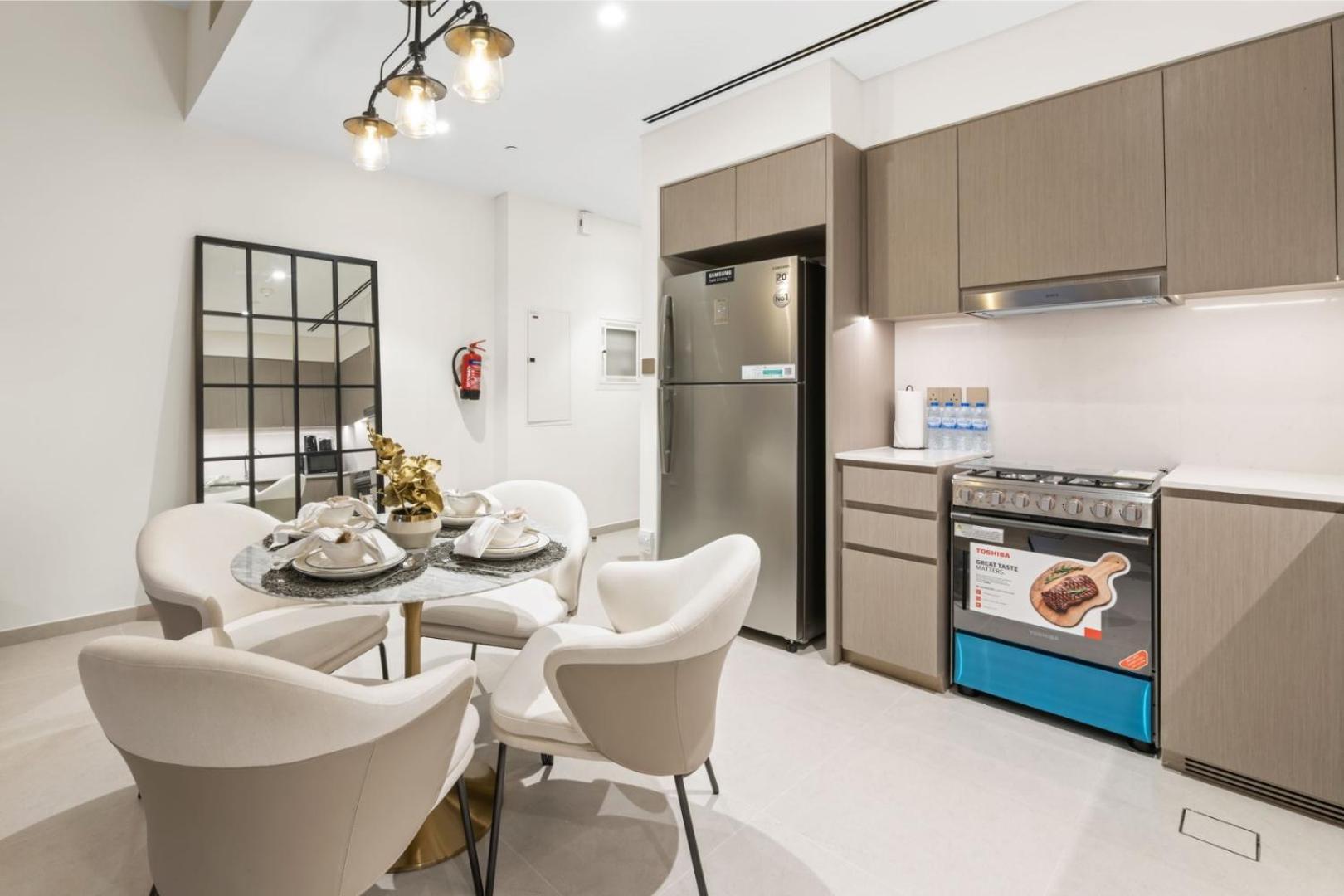 Grande Signature By Emaar - New Luxury 2br W Panoramic Burj Khalifa & Fountain Show Views Dubai